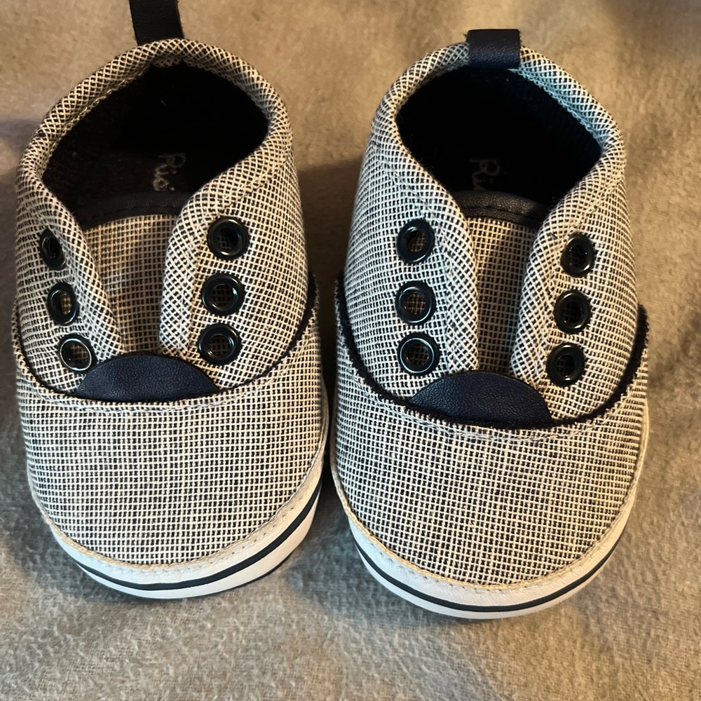 Rising Star crib shoes